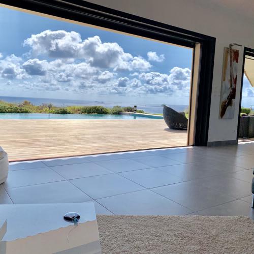 location de villa luxe a santa giulia corse du sud